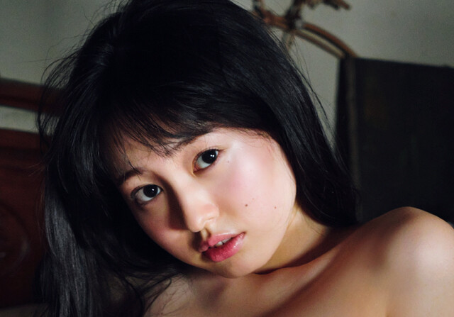16歳で週プレグラビアデビューした白濱美兎（しらはま・みう）の10代ラストグラビア「今回は『今まで着たことがない形』の衣装が多くて新鮮でした」