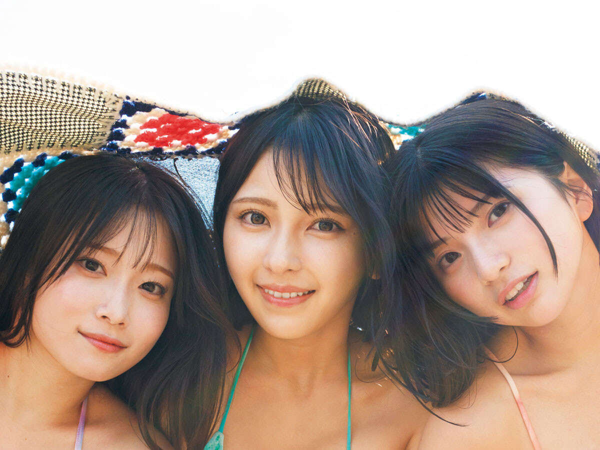 十味(とーみ)、岸みゆ、姫野ひなの(#Mooove!)の3人がカラダを密着し、顔と顔が大接近した撮影のウラ側を赤裸々トーク!!