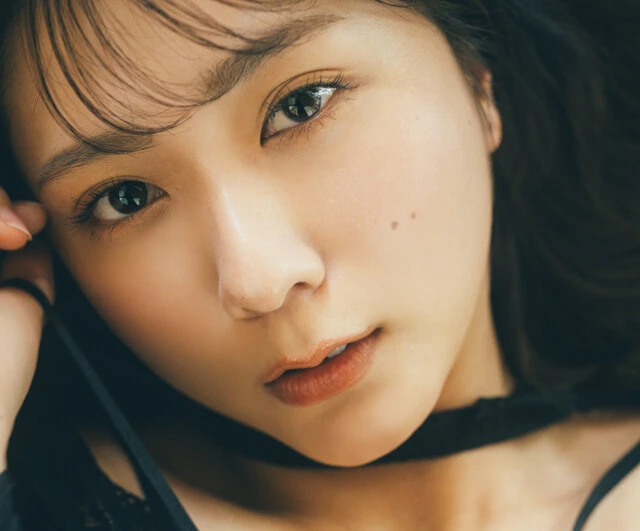 元AKB48俳優の清水麻璃亜が過去イチの大人グラビアに挑戦！「10代の頃から応援してくれている方にもびっくりしてもらいたい」