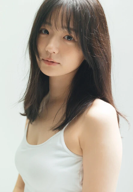 『週刊プレイボーイ』のグラビアに登場した長谷川かすみ（週プレNEWS）
