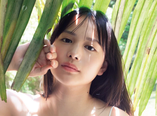 大抜擢の初グラビア＆初表紙が話題。注目の新人俳優・新堂円子（わこ）「自分を大事にできないと応援してくれてる方にも失礼だなって」