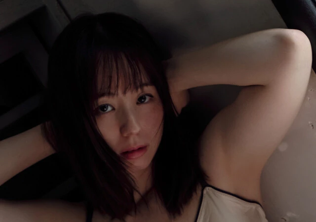 『仮面ライダーキバ』でヒロインのひとり・野村静香役を演じた小池里奈「今が一番、グラビアが好き」