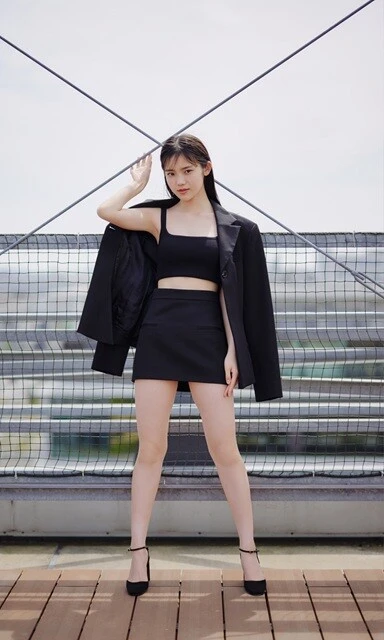 志田こはくデジタル写真集『少女と大人の狭間で』／撮影：熊谷貫