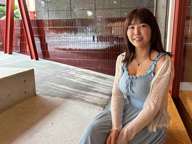 松本菜奈実。2017年デビュー。バスト100㎝、Jカップの爆裂ボディで人気のAV女優。21年からストリッパーとして浅草ロック座のステージにも立っている。今年1月にプロダクションを退所、フリーに