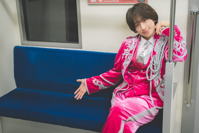 忙しいときのリフレッシュ法は「サウナ。都内や県外いろいろ行って、グッズ集めをした時期も。外気浴が一番気持ちいいですね」（小野寺翼）