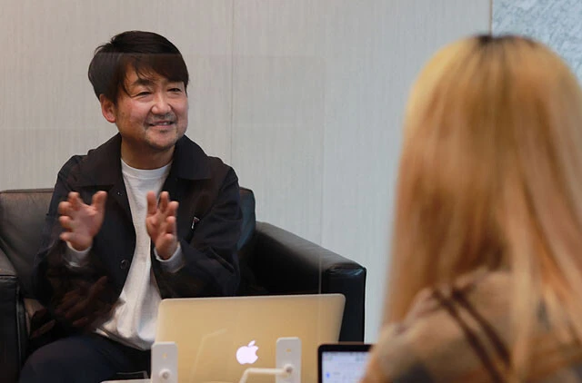 『グラビアの読みかたーWPBカメラマンインタビューズー』小塚毅之編　第二話「思い出を知る」　師匠・中村昇に憧れ。イエローキャブの全盛時代を撮る。