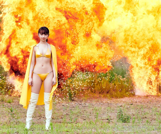 「爆破グラビア」の全容はデジタル写真集『ひとり戦隊ショー!!!』で見ることができる。「週プレ グラジャパ！」でチェック！