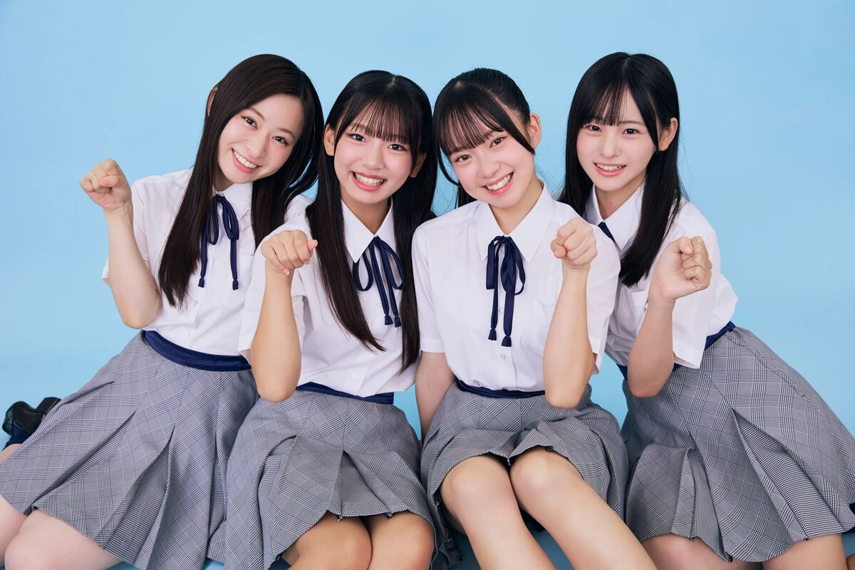 （左から）長谷川百々花、山内利乃明、大西ゆな、前田衣澄