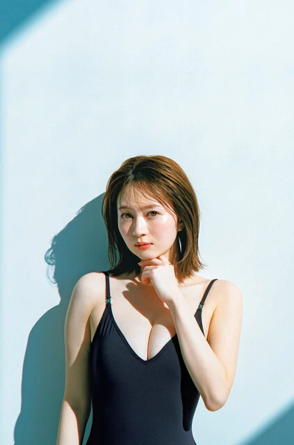 『週刊プレイボーイ』のグラビアに登場した江籠裕奈