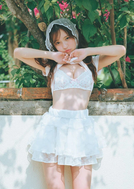 『週刊プレイボーイ』のグラビアに登場した一ノ瀬瑠菜