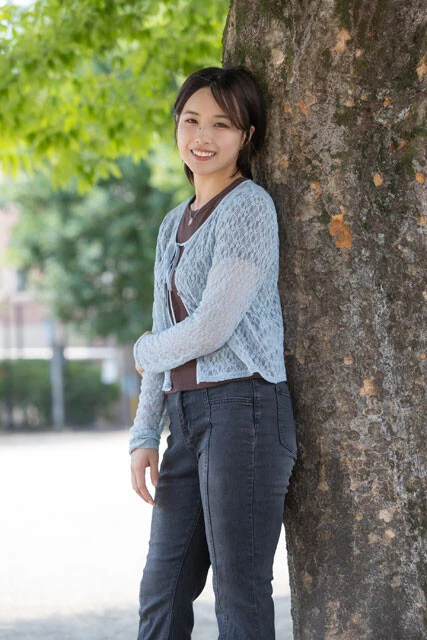 「学生時代は男のコみたいな格好ばかりで、芸能関係の方にスカウトされたこともないんです。だから『美しい』と言われるのは、不思議な感覚です(笑）」