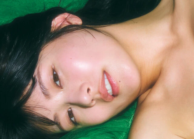 アイドルグループ「あまいものつめあわせ」ピンク色担当・ちとせよしの「今回のグラビア、8 年前に初めて撮影した日と同じ日付だったんです」