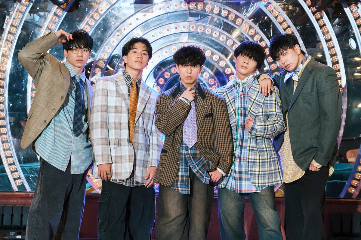 REAL AKIBA BOYZの派生ユニット"RAB ESPICE"が初のデジタル写真集を発売！「競技場のトラックを見たら走りたくなっちゃって」