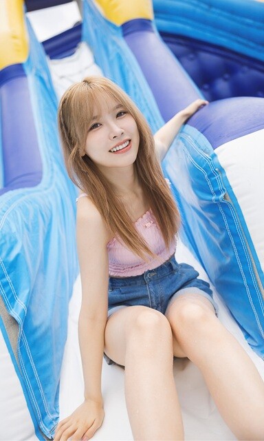 Liyuuデジタル写真集『メモリアル・グラフィティ』／撮影：藤本和典