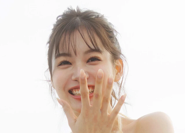 遥奈（はるな）が心身共にバージョンアップして2年半ぶりにグラビア復帰！「大人になった私を見てください！」