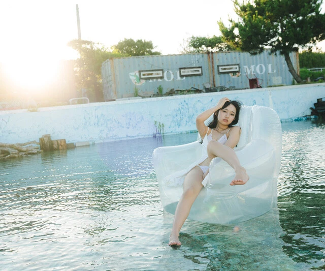 デジタル写真集『ファンタジーノンフィクション』（撮影／カノウリョウマ）より