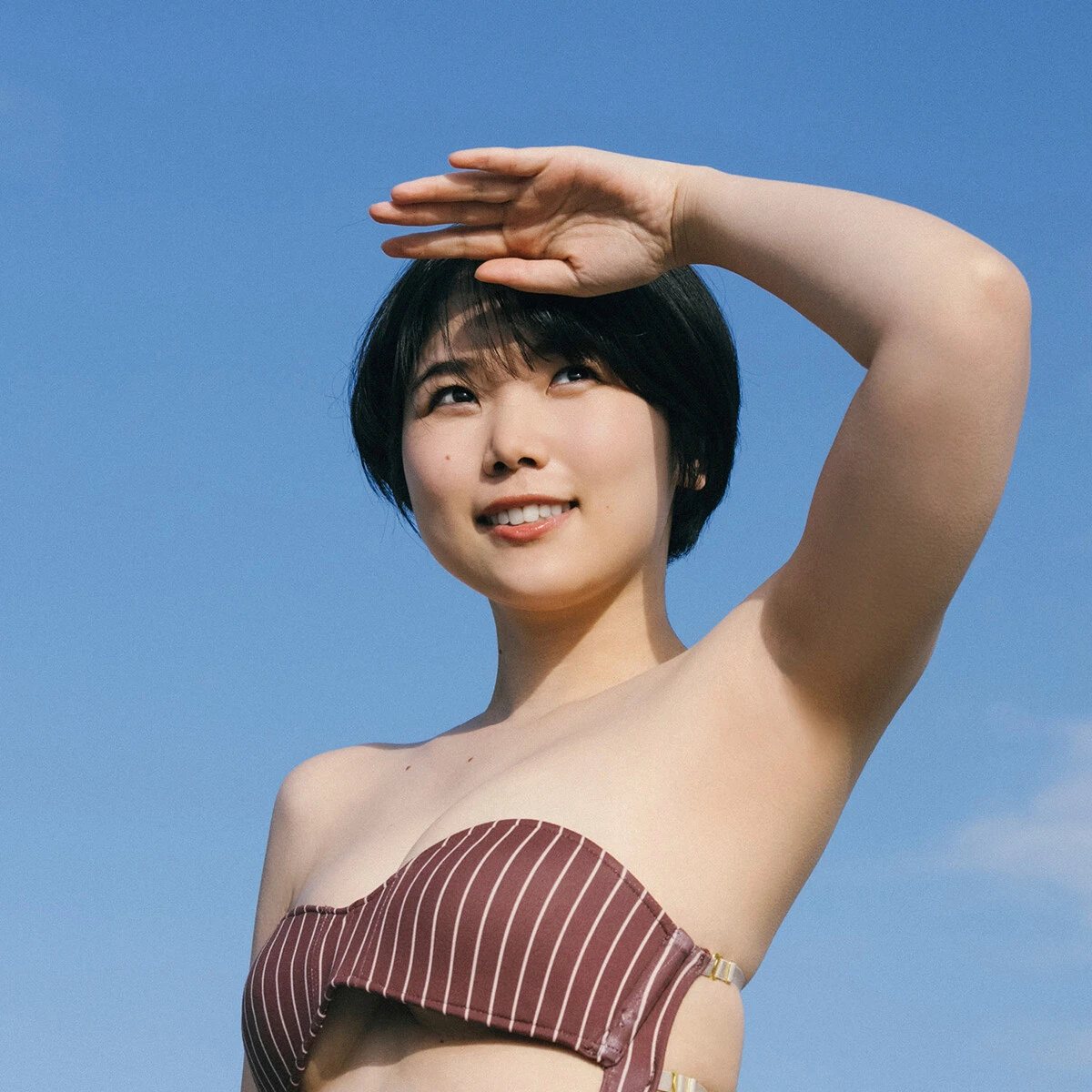 顔もスタイルも「ちょうどいい」と話題の大人向け配信者・すみれchがギリギリを攻めたデジタル写真集を発売！「スカイプで初めて話した男性に『見せてよ』と言われて......」