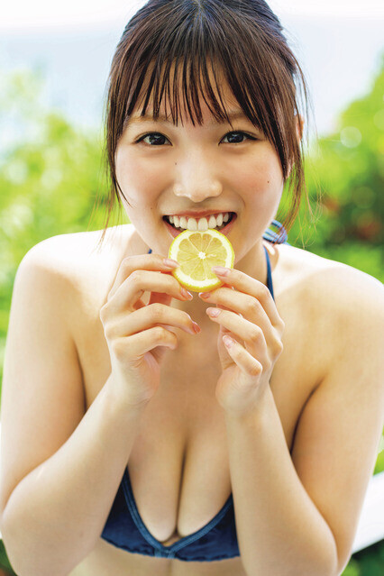 Amazon.co.jp: 週刊プレイボーイ 汗だくの鷲見玲奈 付録DVD付き