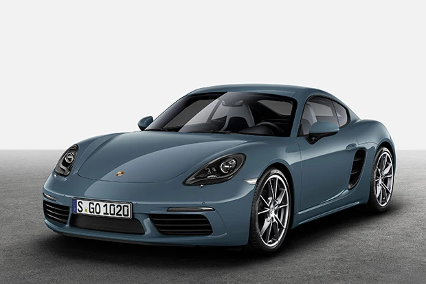 718ケイマン 2005年生まれのミッドシップスポーツがケイマン。今年ついにエンジンがフラット6からフラット4に気筒数ダウン&718ケイマンと改名した。エンジン回転の滑らかさは減少