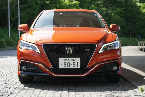 ニッポンのオジサマの象徴から若返りを図った１５代目クラウン。ニュルブルクリンクで鍛え抜かれた走りとは？