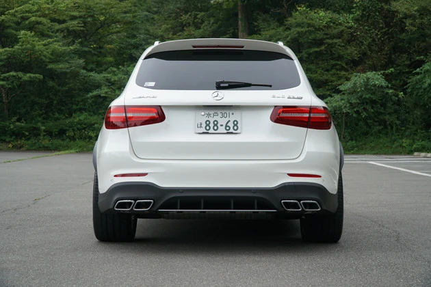 【SPEC】 ●9速AT●全長×全幅×全高:4675mm×1930mm×1625mm●車両重量:2050kg●エンジン:4リットルV型8気筒DOHCツインターボ●駆動方式:4WD●最高出力:510PS●最大トルク:71.4kgm●最小回転半径:5.9m●使用燃料:無鉛プレミアム●車両本体価格:1433万円(税込)