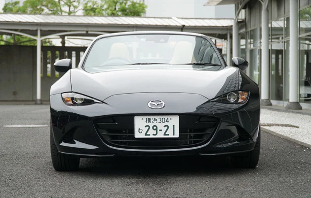 ２Ｌエンジンが最高出力１８４馬力、最高回転数７５００ｒｐｍへ。改良型「ロードスターＲＦ」が登場！