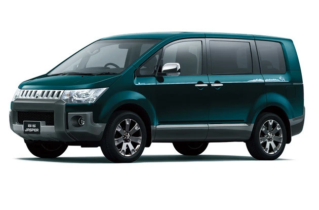 ５代目・デリカ　Ｄ：５（２００７年）　４ＷＤシステムは前後輪へのトルク配分をコントロールする電子制御に