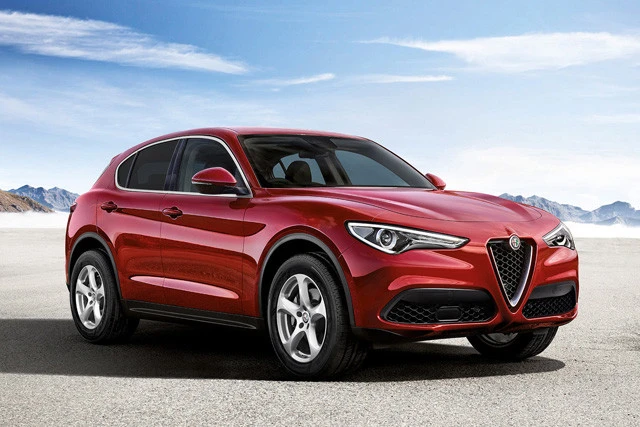【アルファロメオ／ステルヴィオ】走りだけでなく先進安全機能もハンパない。歩行者検知機能付き前面衝突警告、自動緊急ブレーキ、アダプティブクルーズコントロールなどが標準装備となる