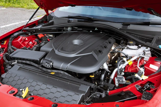 ジュリアに搭載されたクリーンディーゼルはSUVのステルヴィオとベースは同じ