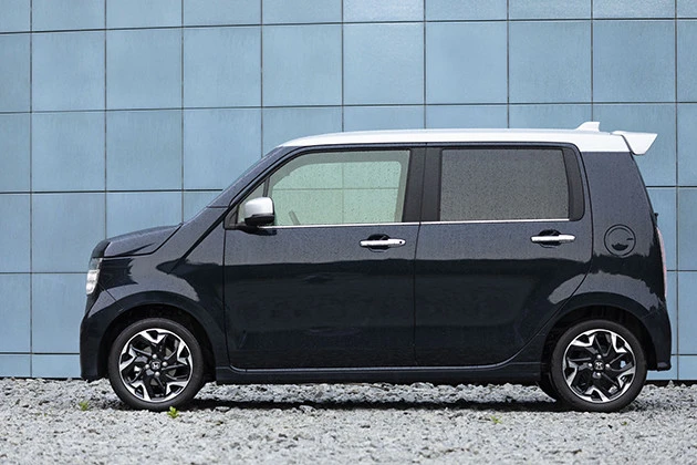 チェックポイント3 「カスタム」のターボ車だけ15インチアルミホイールと165/55R15サイズに