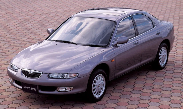 【３位】マツダ「ユーノス５００」 １９９２年から１９９６年にマツダのユーノスチャンネルで販売された