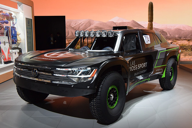 フォルクスワーゲン　アトラス　クロススポーツ　ＢＡＪＡコンセプト　車名は市販モデルと同じだが、中身は別モノ。ダブルショックの足回りなど、完全に競技専用バギーだ