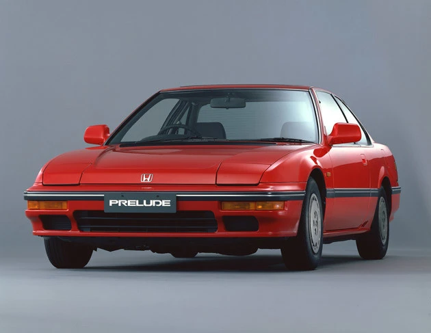 ホンダ　プレリュード。３代目は１９８７年登場。美しいスタイルがデートカーとしてウケた