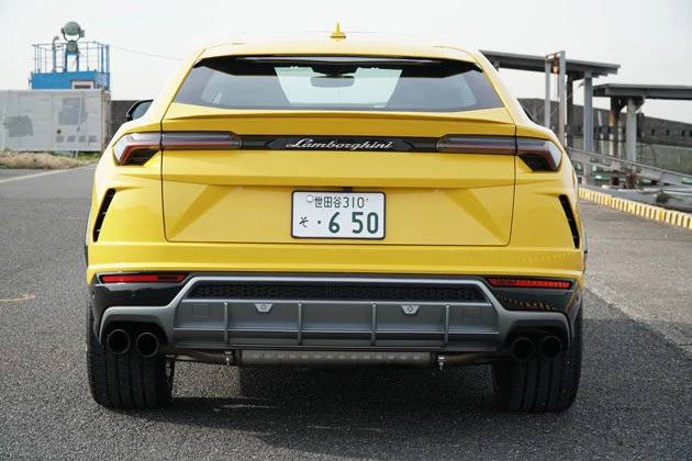 【SPEC】●8速AT●全長×全幅×全高:5112mm×2016mm×1638mm●車両重量:2360kg●エンジン:4リットルV型8気筒DOHC32バルブ ツインターボ●駆動方式:4WD●最高出力:650P●最大トルク:86.7kgm●使用燃料:無鉛プレミアム●車両本体価格:2779万9200円(税込)