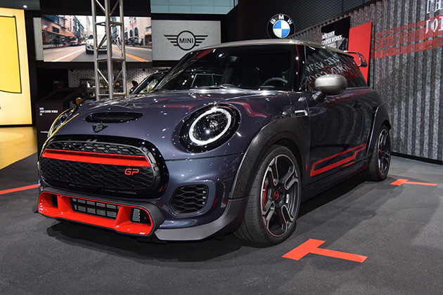 第５位　ミニＪＣＷ　ＧＰ　史上最強のミニである新型ミニＪＣＷ　ＧＰは、３０００台の限定生産。日本市場にも来年夏に２４０台が上陸する予定だ