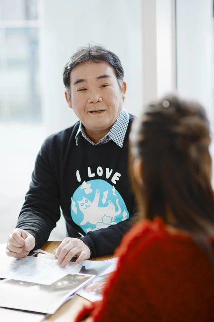 EVの魅力を理解してもらうべくレクチャーにも力が入る小鮒さん