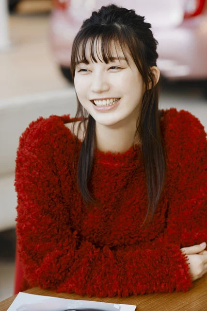 サイフにも環境にも優しい日産リーフに徐々に関心を示す優香ちゃん