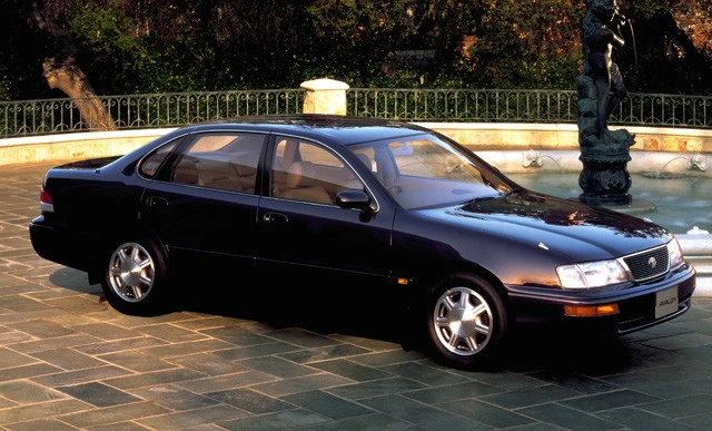 【7位】トヨタ「アバロン」 1994年に北米デビュー。翌年、初代モデルが日本に登場