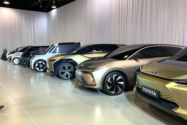 来年から１０モデル以上を発売！　トヨタ・寺師副社長、「ＥＶを日本でどう売るか？」を語る