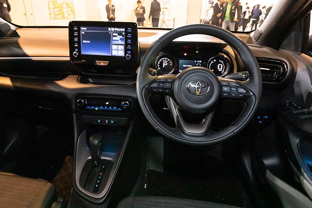 DCM(車載通信機)と、スマホとの連携が可能なディスプレイオーディオは全車に標準装備