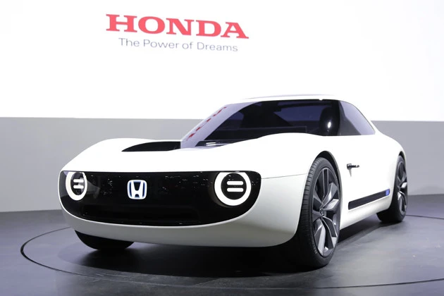 2017年の東京モーターショーで公開されたホンダのスポーツEVコンセプト。フツーに量産されそう!