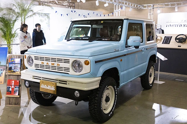 【第2位】APIO×DAMD ジムニー フォードの名車「ブロンコ」をオマージュした「ドロンコ」。古き良きアメリカの雰囲気びんびん。遊びに行きたくなる一台