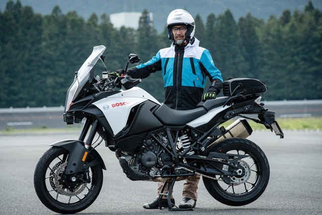 昨年、独ボッシュが日本の公道で二輪車向け安全運転支援システムの試験を開始。濃厚取材した佐川