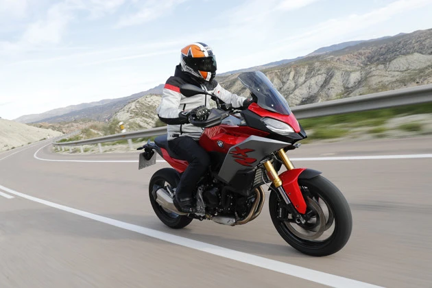 自粛疲れはツーリングで癒せ！　今、ガチで買うべき「最新ツーリングバイク」５選