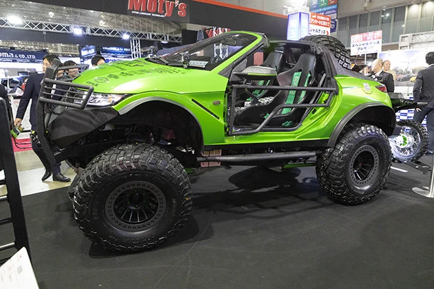 埼玉自動車大学校 S-ROCK 専門学校のカスタマイズというと千葉のNATSが有名だが、埼玉自動車大学校も負けていない。仕上げの美しさは業者級!