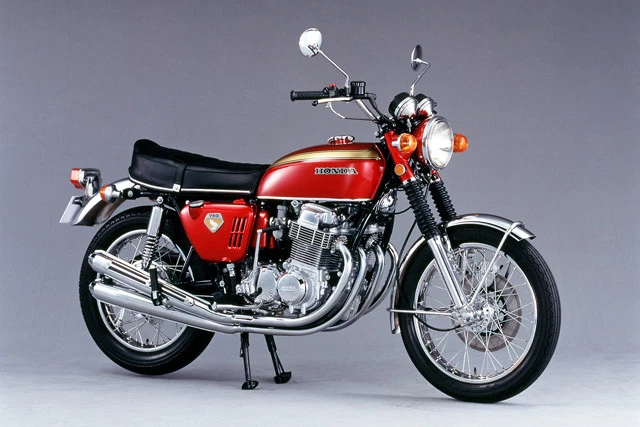 ホンダ「ＤＲＥＡＭ　ＣＢ７５０　ＦＯＵＲ」。１９６９年にＣＢシリーズのフラグシップモデル的な位置づけで発売された。世界中にナナハンブームを巻き起こす