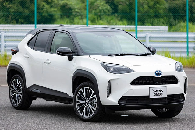 新車販売で３年ぶりに軽以外がトップに！  新王者ヤリスｖｓ絶対王者Ｎ‐ＢＯＸ、今買うならどっち？