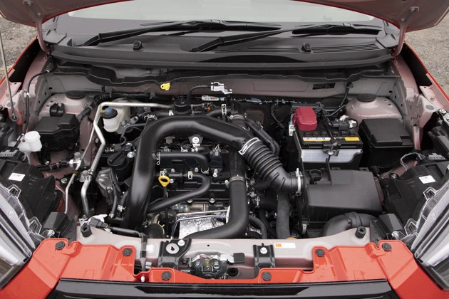 チェックポイント1 エンジンは1リットルの直3DOHC12バルブターボを搭載。最高出力は98PS。峠道でも力不足を感じさせなかった