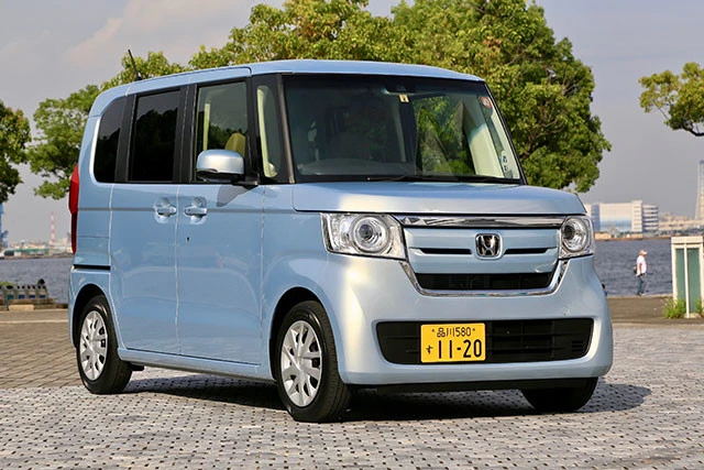 普通車と軽自動車の合算では３年連続、軽自動車のみだと５年連続の新車販売台数首位に輝いたＮ－ＢＯＸ。ホンダで過去最高となる年間２５万３５００台を売った