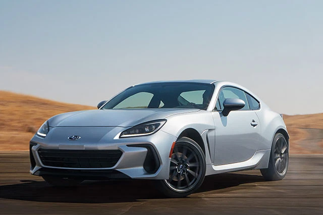 初のフルモデルチェンジでビジュアル激変「２代目スバルＢＲＺ」は、ここが進化した！